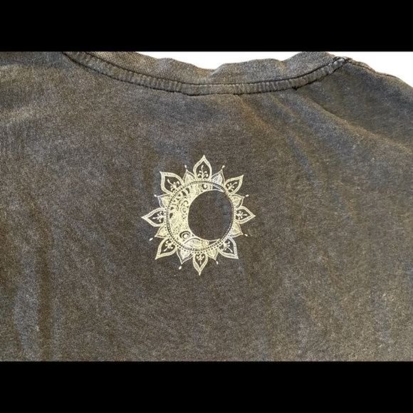 Riot Queen Distressed Loose Fit Crop Top - Hot Topic - Size Large - Picture 4 of 5